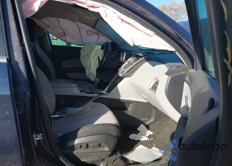 2015 Chevrolet Equinox 2Lt z USA, uszkodzony, nr VIN 2GNFLGEK3F6277771